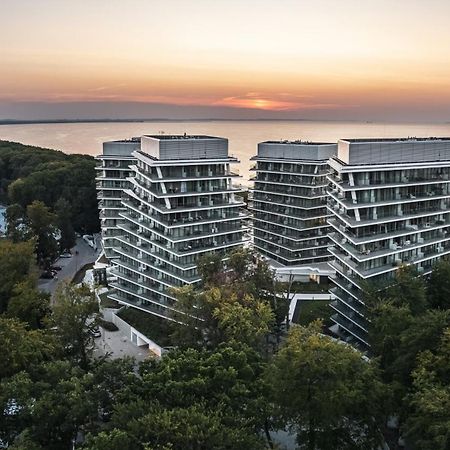 Prywatne Apartamenty Sun & Snow W Wave Z Basenem Мендзиздрое Екстериор снимка